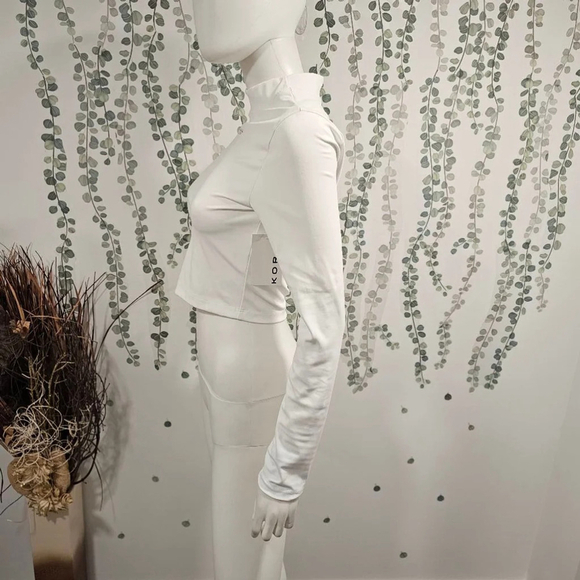 KORAL LUCA BLACKOUT LONG SLEEVE CROP TOP White Sz M - Picture 5 of 10